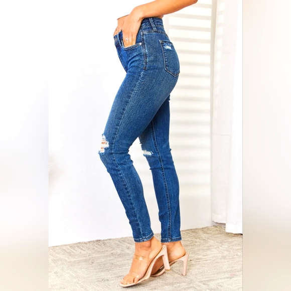 JUDY BLUE Full Size High Waist Distressed Slim Jeans Sale 20% OFF!! - Picture 2 of 5